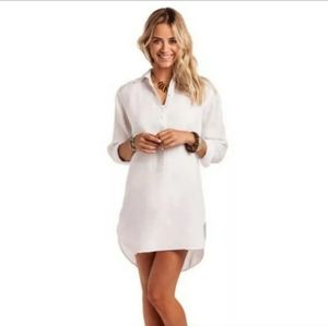 🌴NWT Island Company Daybreak White Tunic🐚